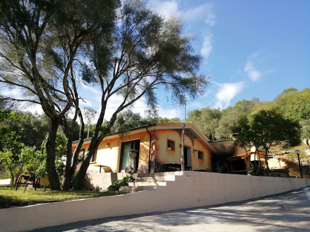In Campagna Da Nino Hotel Olbia Exterior foto