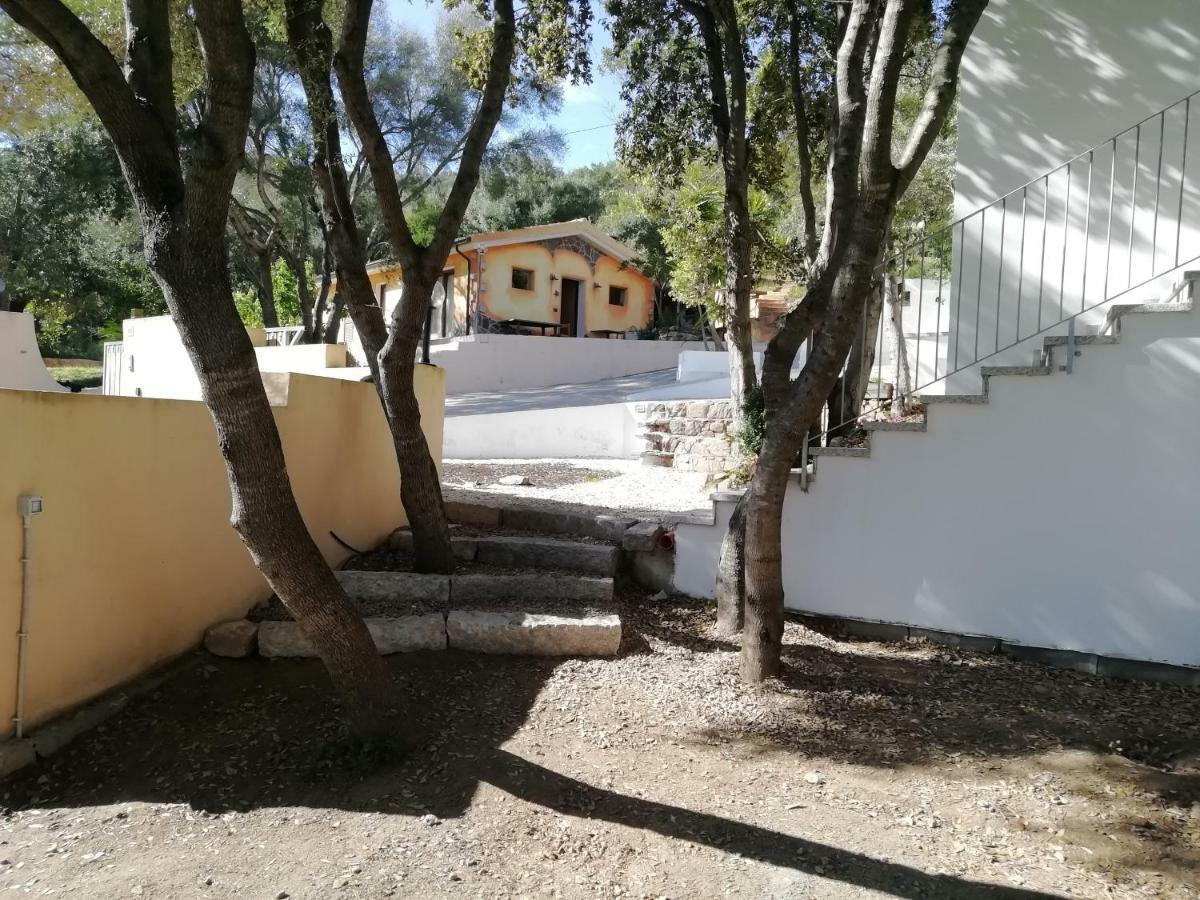 In Campagna Da Nino Hotel Olbia Exterior foto